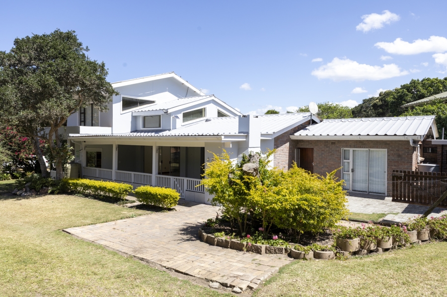 3 Bedroom Property for Sale in Seafield Eastern Cape